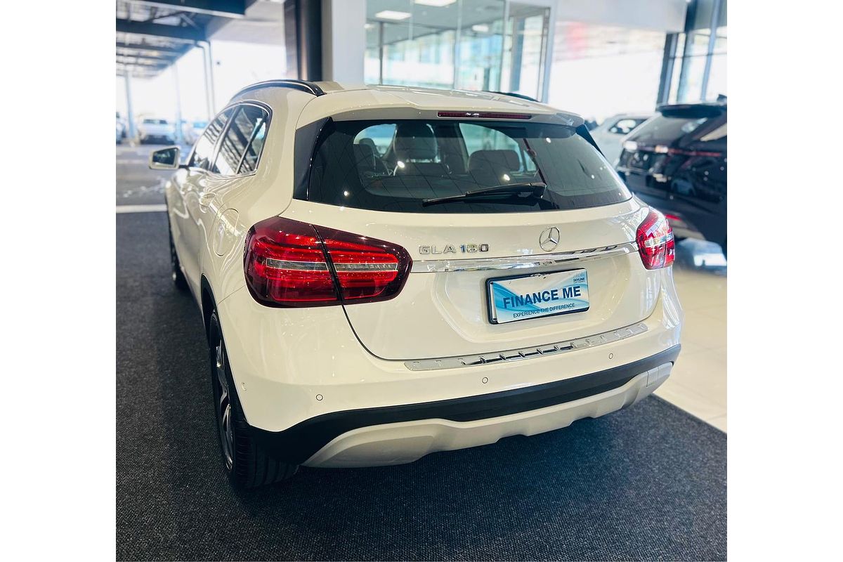 2018 Mercedes-Benz GLA-Class GLA180 X156