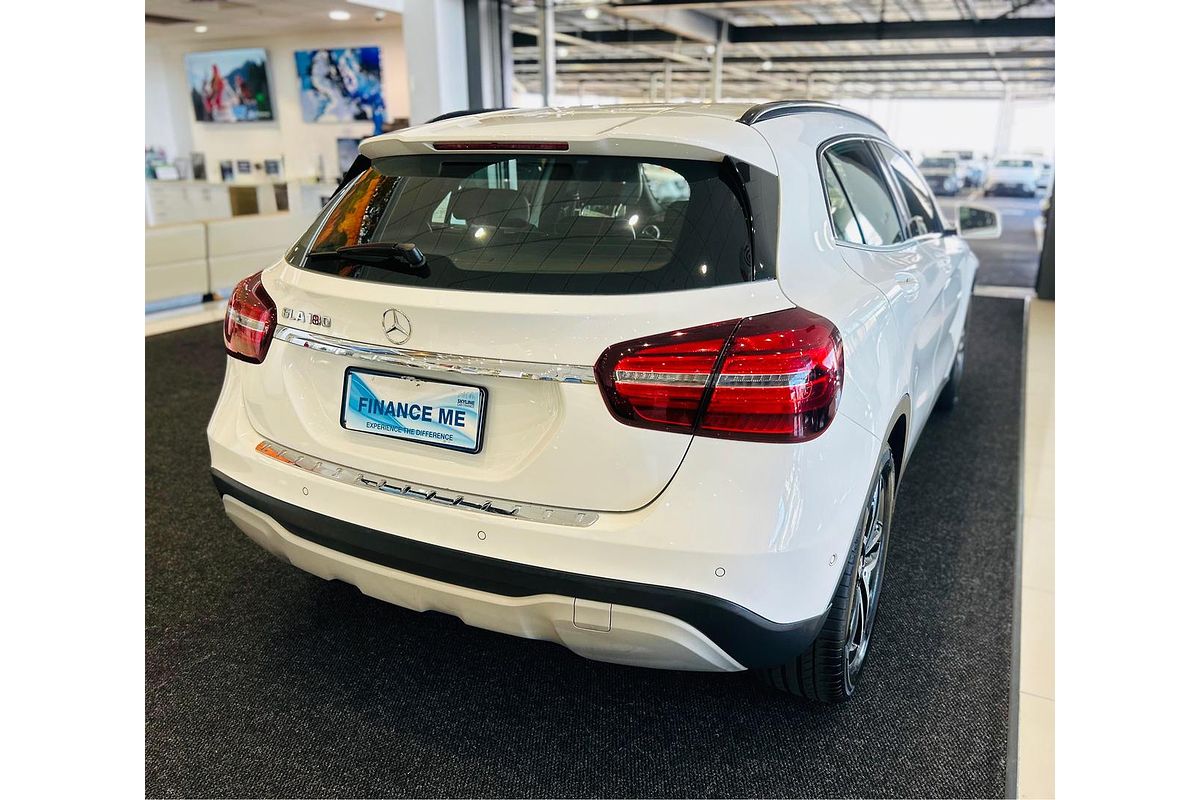 2018 Mercedes-Benz GLA-Class GLA180 X156