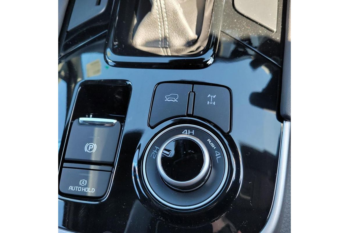 2025 Isuzu MU-X LS-T