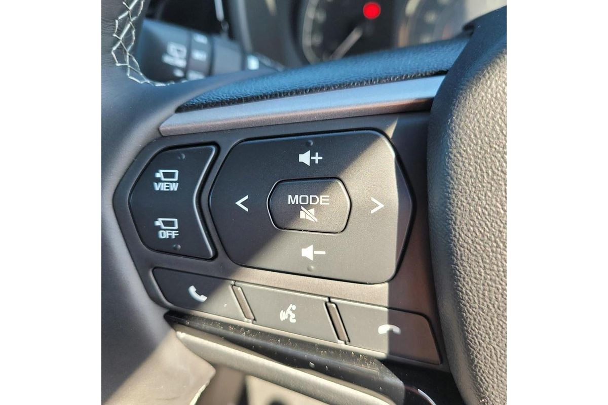 2025 Isuzu MU-X LS-T