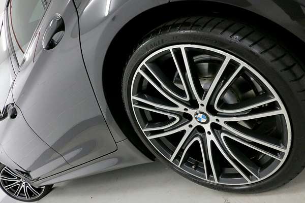 2019 BMW 5 Series 520i M Sport G30