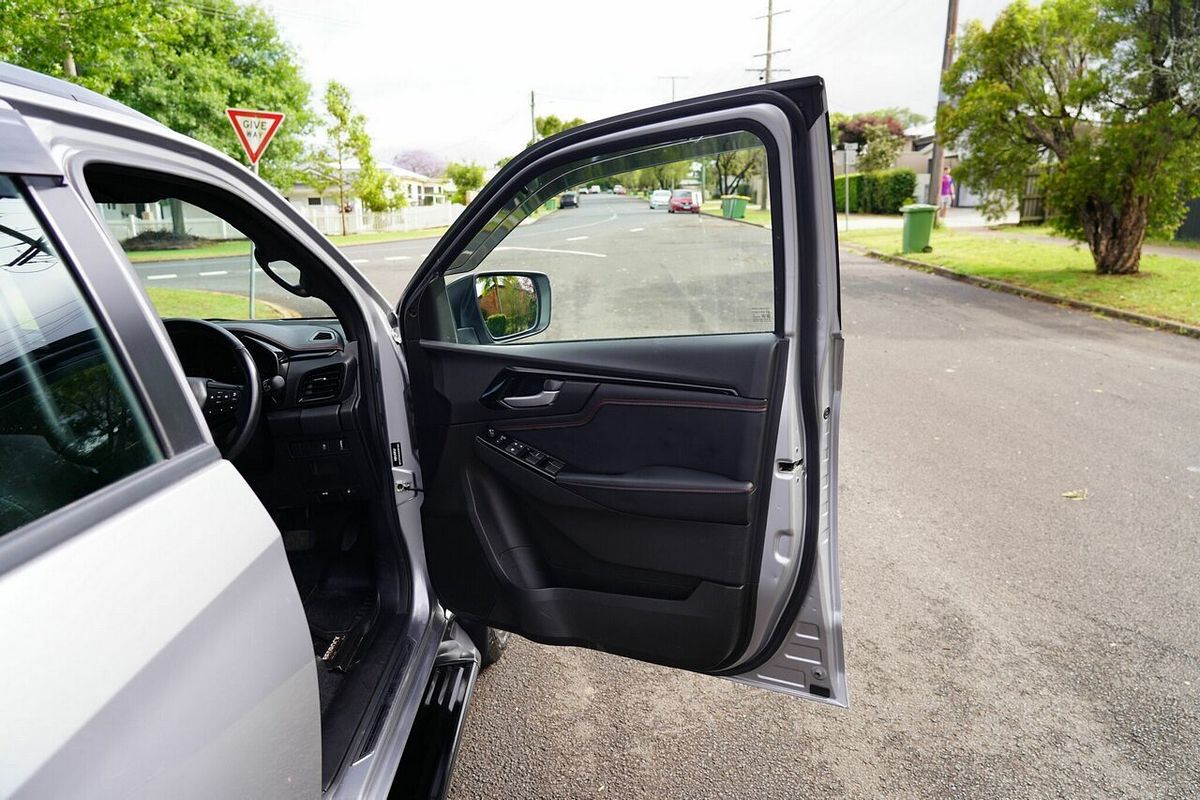 2022 Isuzu D-MAX X-TERRAIN 4X4