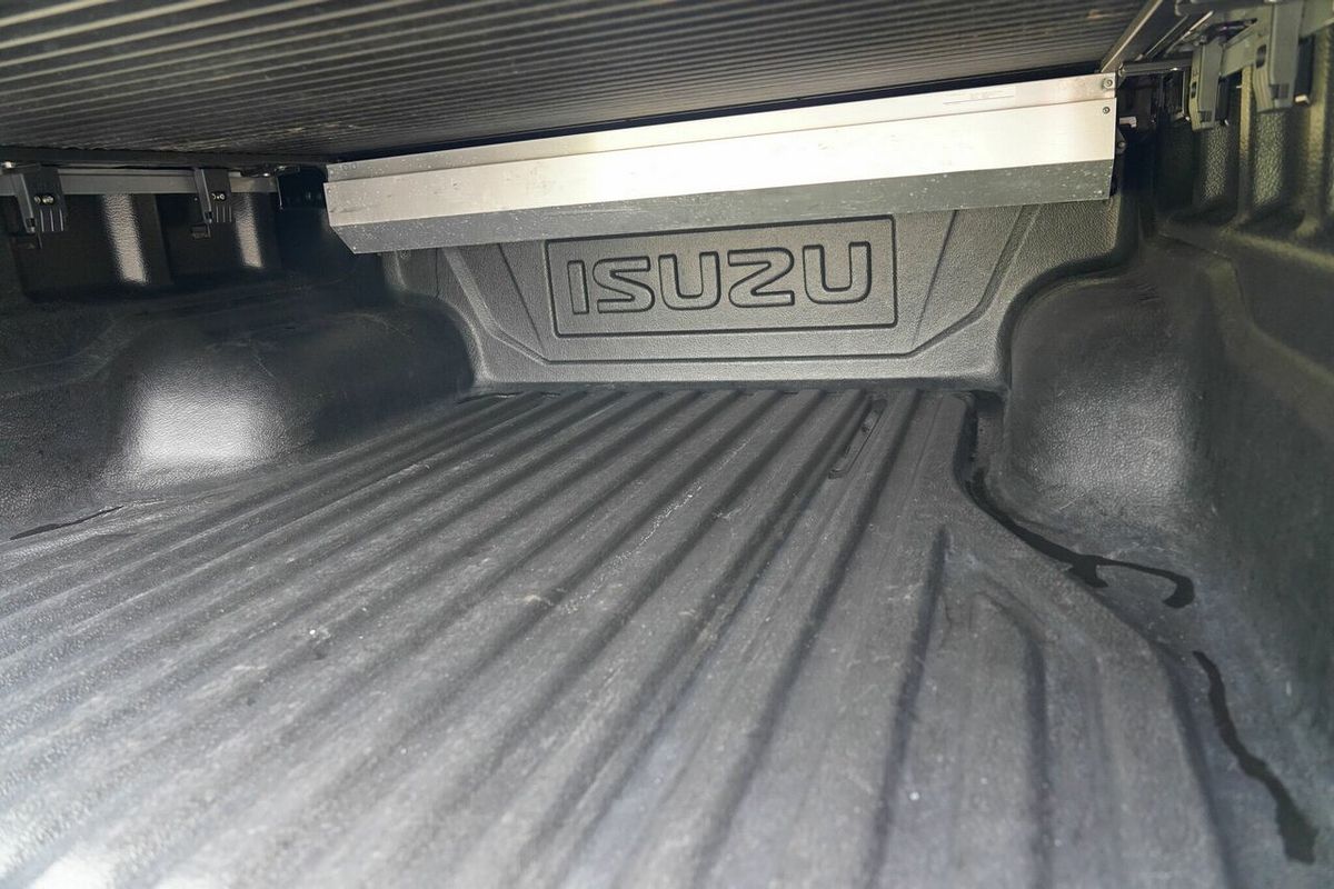 2022 Isuzu D-MAX X-TERRAIN 4X4