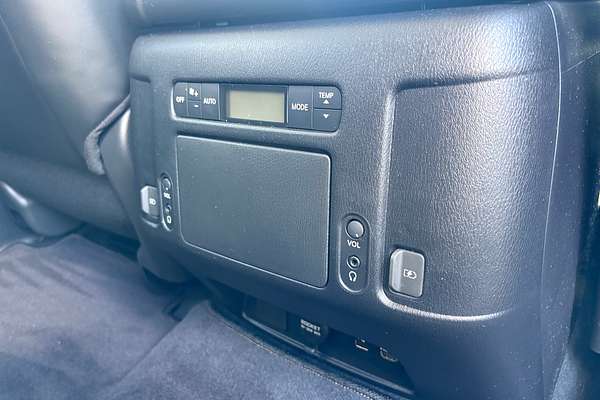 2023 Nissan Patrol Ti-L Y62