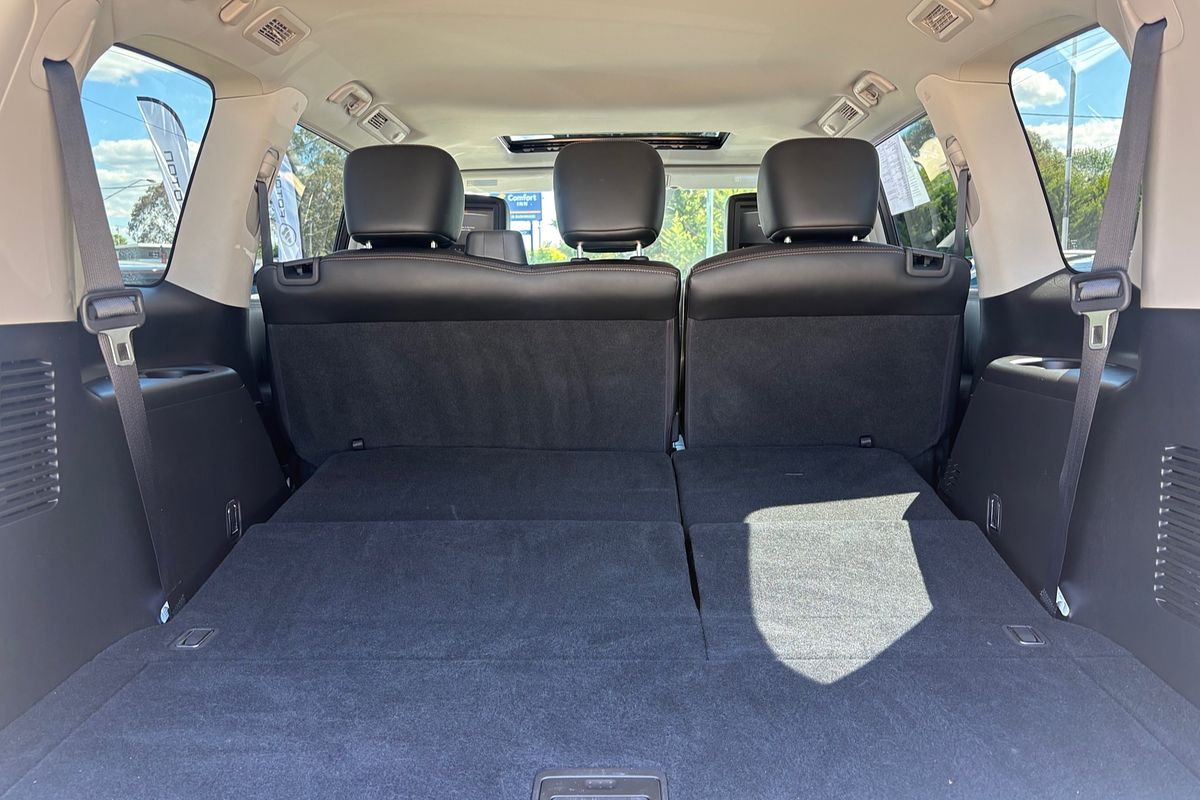 2023 Nissan Patrol Ti-L Y62