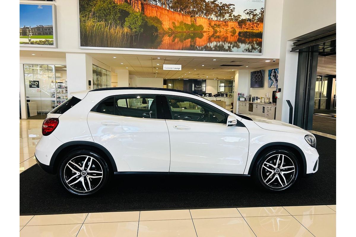 2018 Mercedes-Benz GLA-Class GLA180 X156