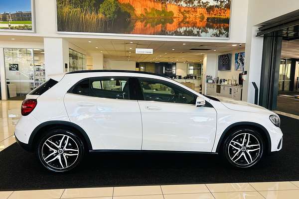 2018 Mercedes-Benz GLA-Class GLA180 X156