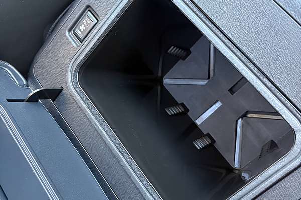 2023 Nissan Patrol Ti-L Y62