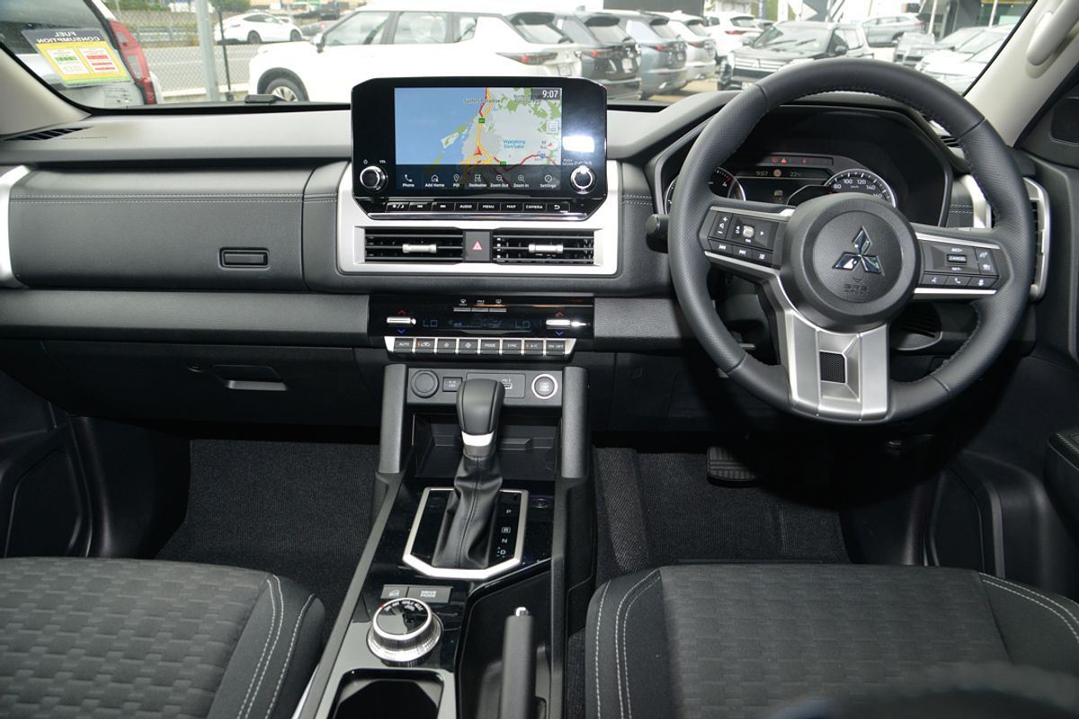 2024 Mitsubishi Triton GLS MV 4X4