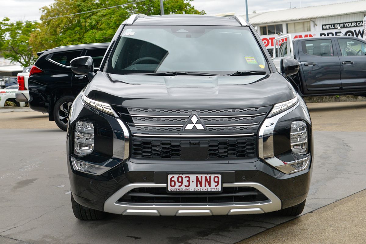 2025 Mitsubishi Outlander PHEV Exceed ZM