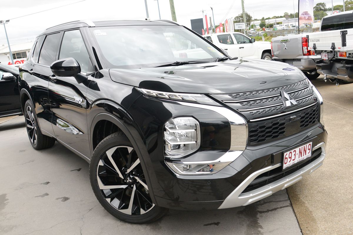 2025 Mitsubishi Outlander PHEV Exceed ZM