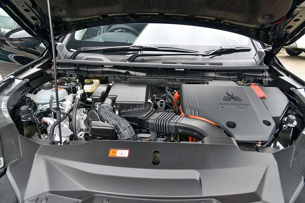 2025 Mitsubishi Outlander PHEV Exceed ZM