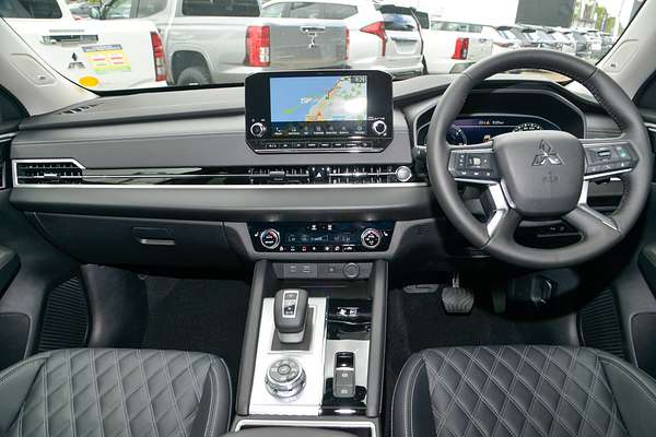 2025 Mitsubishi Outlander PHEV Exceed ZM