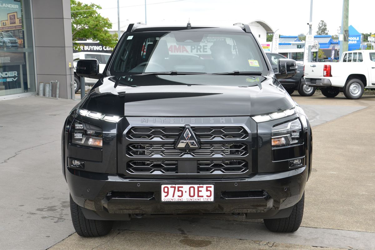 2025 Mitsubishi Triton GSR MV 4X4