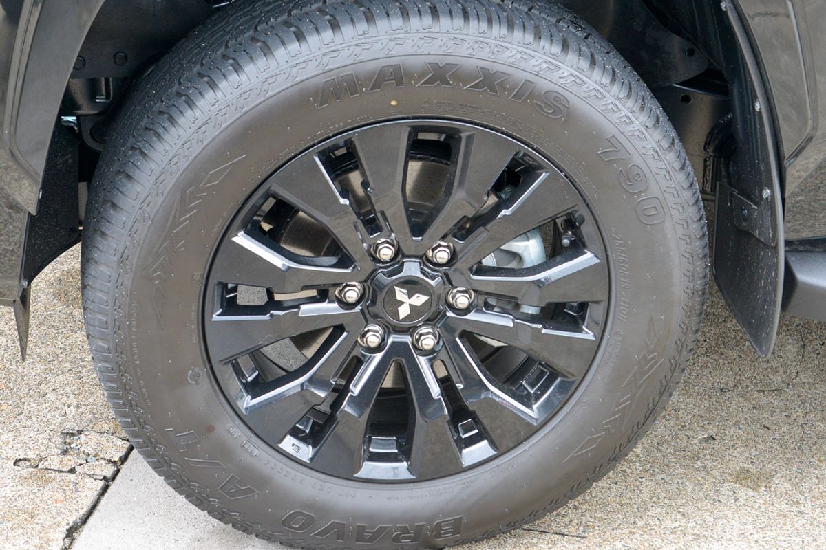 2025 Mitsubishi Triton GSR MV 4X4