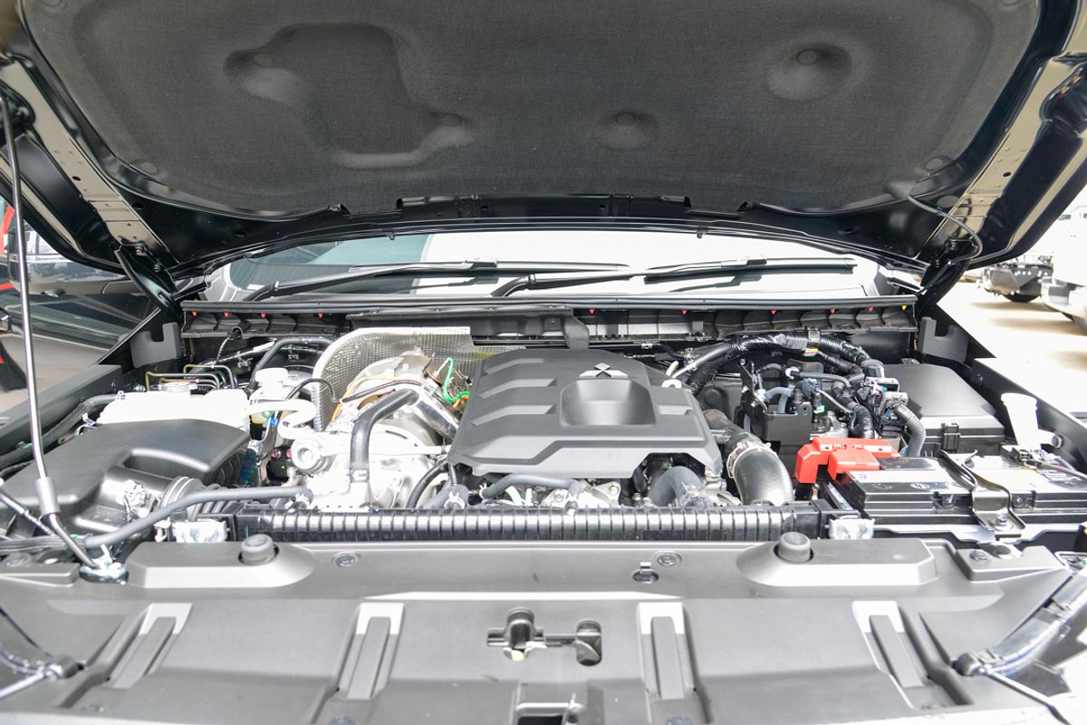 2025 Mitsubishi Triton GSR MV 4X4