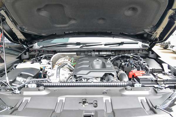 2025 Mitsubishi Triton GSR MV 4X4