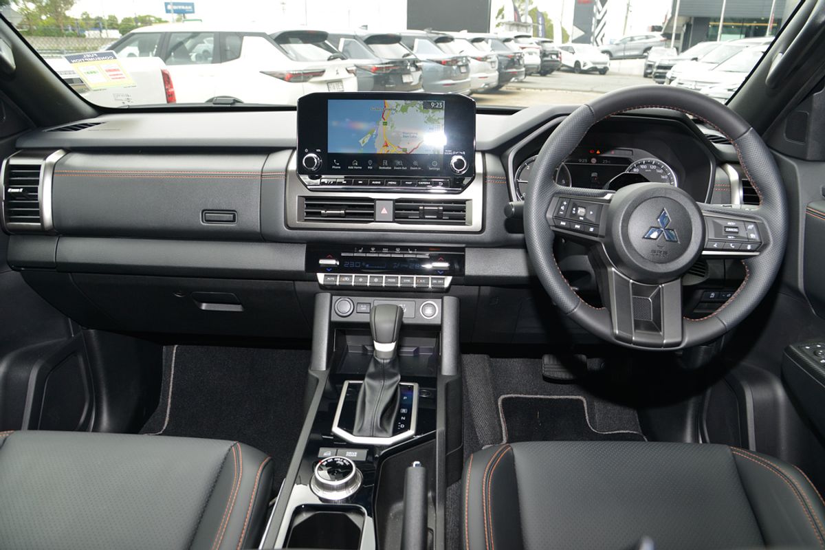 2025 Mitsubishi Triton GSR MV 4X4