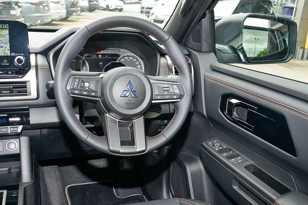 2025 Mitsubishi Triton GSR MV 4X4