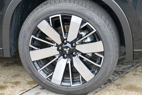 2025 Mitsubishi Outlander Exceed ZM