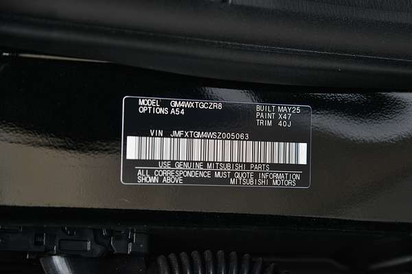 2025 Mitsubishi Outlander Exceed ZM