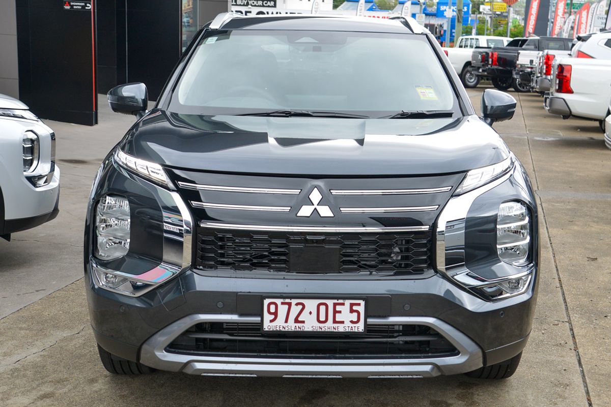 2025 Mitsubishi Outlander LS ZM