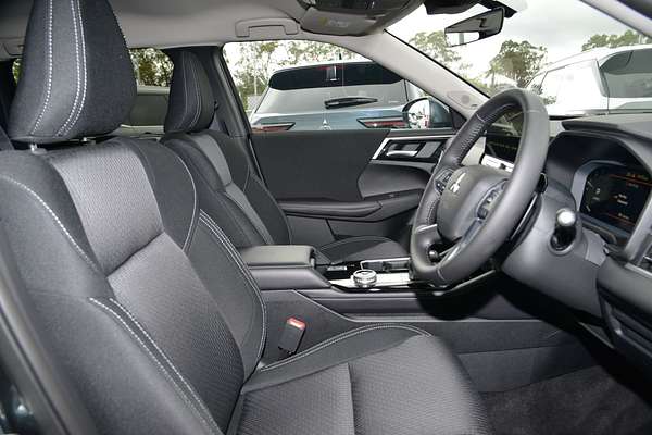 2025 Mitsubishi Outlander LS ZM