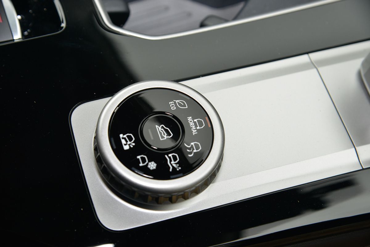 2025 Mitsubishi Outlander LS ZM