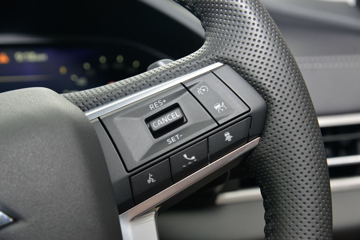 2025 Mitsubishi Outlander LS ZM