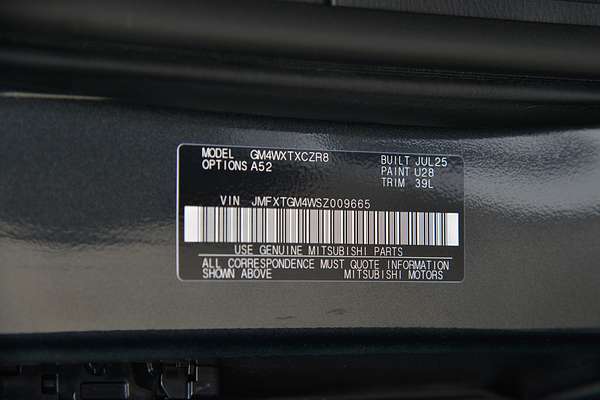 2025 Mitsubishi Outlander LS ZM