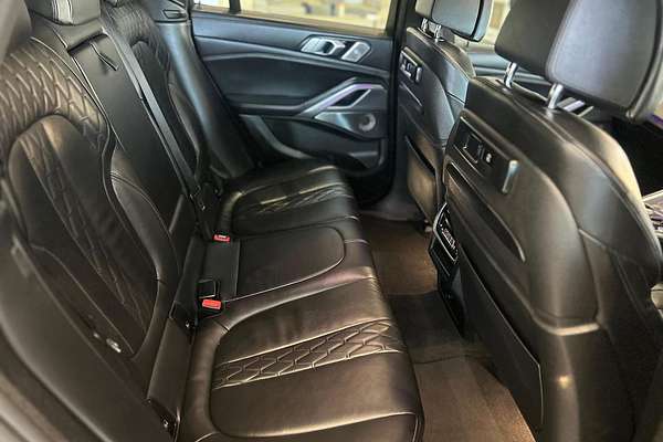 2020 BMW X6 M50i G06