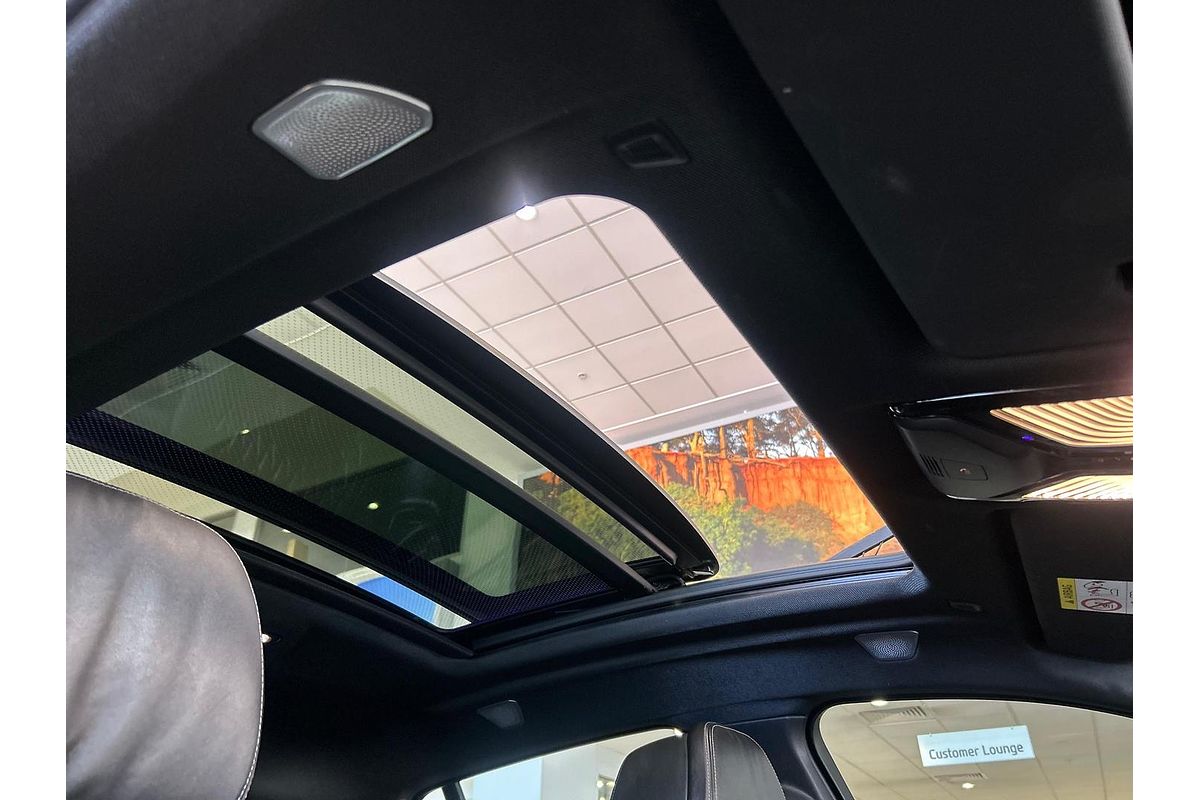 2020 BMW X6 M50i G06