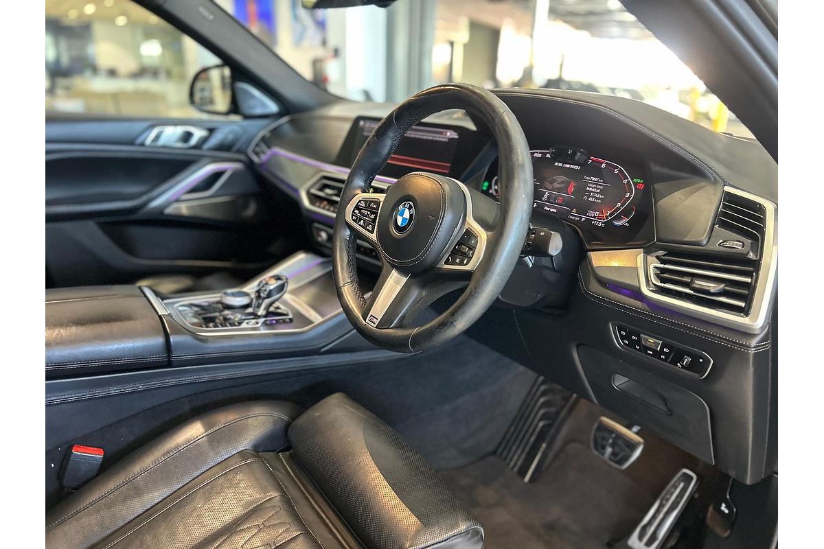 2020 BMW X6 M50i G06