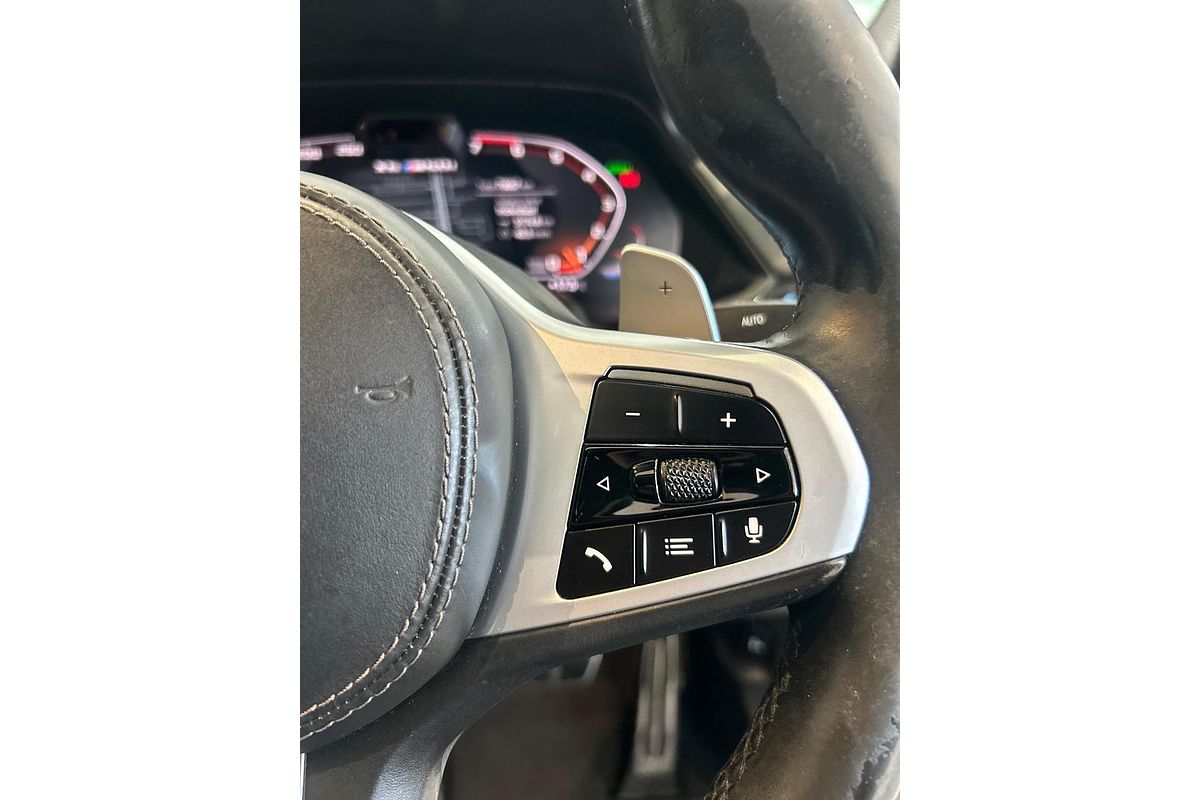 2020 BMW X6 M50i G06