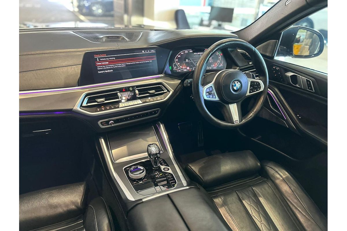 2020 BMW X6 M50i G06