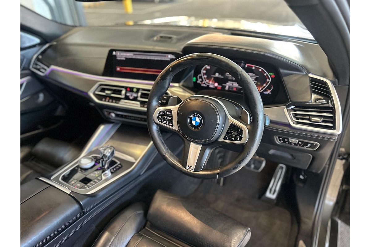 2020 BMW X6 M50i G06