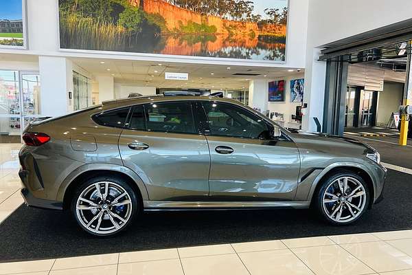 2020 BMW X6 M50i G06