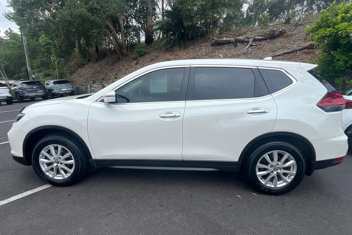 2022 Nissan X-TRAIL ST T32