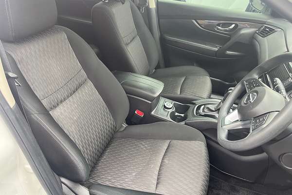 2022 Nissan X-TRAIL ST T32