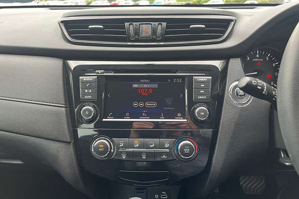 2022 Nissan X-TRAIL ST T32