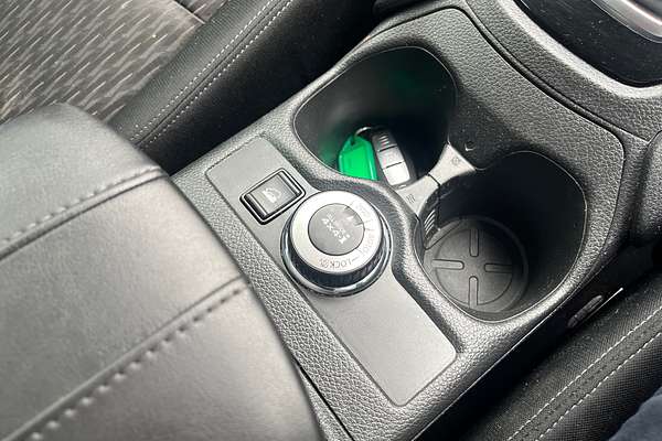 2022 Nissan X-TRAIL ST T32