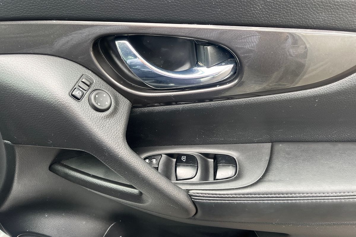 2022 Nissan X-TRAIL ST T32