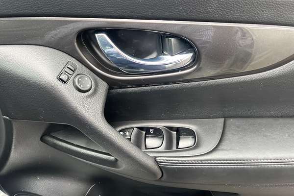 2022 Nissan X-TRAIL ST T32