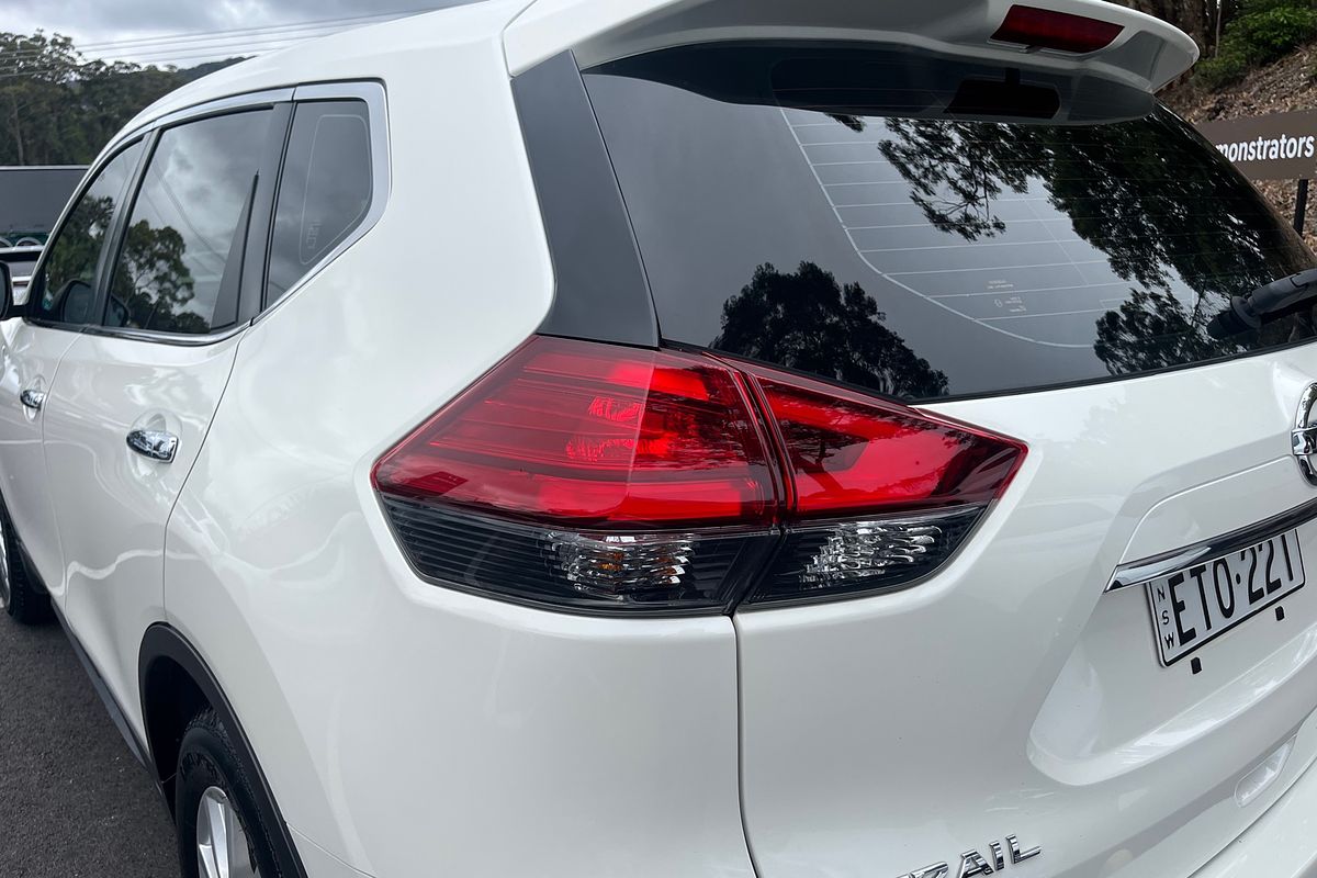 2022 Nissan X-TRAIL ST T32