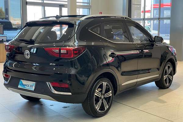 2018 MG ZS Essence AZS1