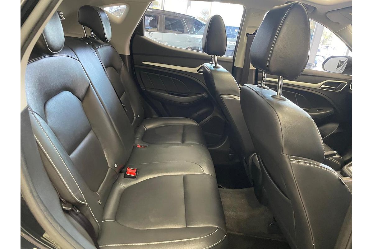 2018 MG ZS Essence AZS1