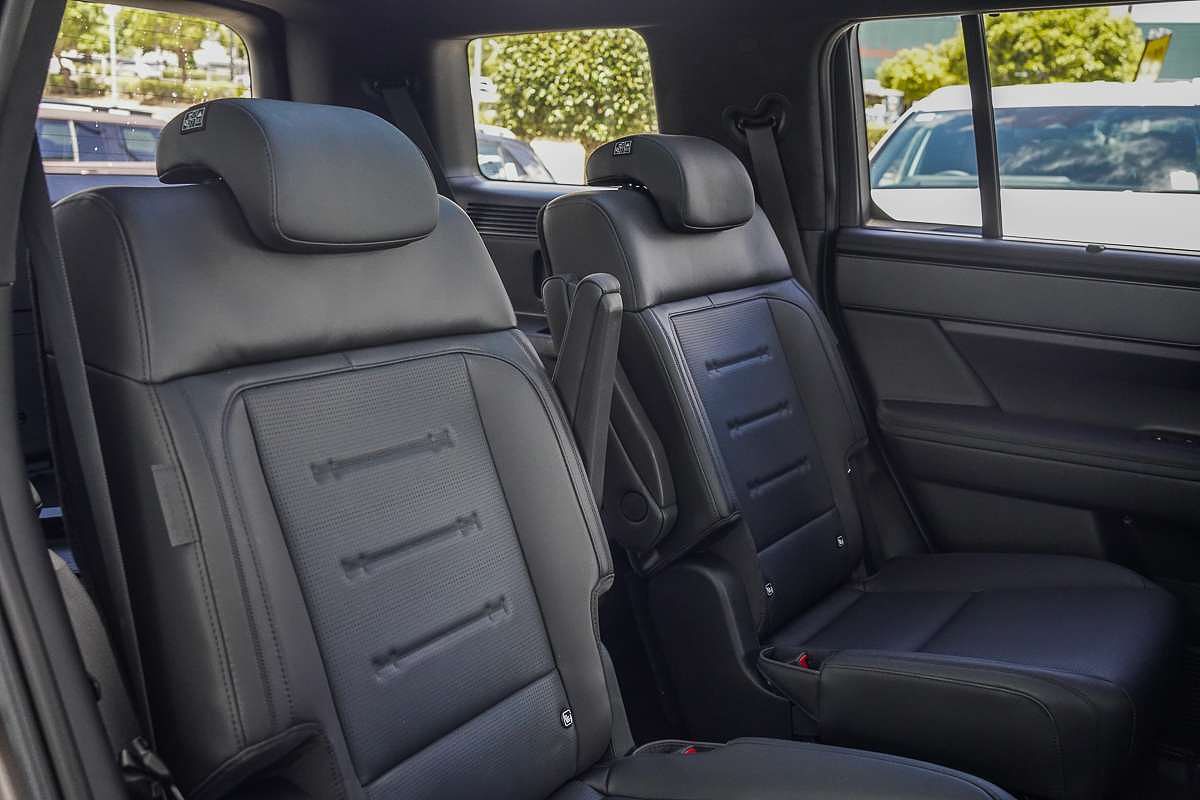 2025 Hyundai Santa Fe Calligraphy MX5.V1