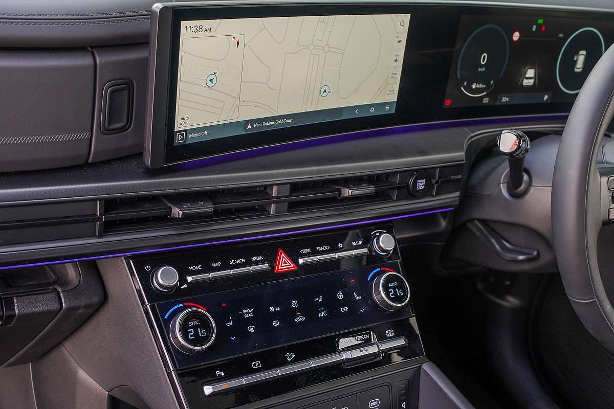 2025 Hyundai Santa Fe Calligraphy MX5.V1