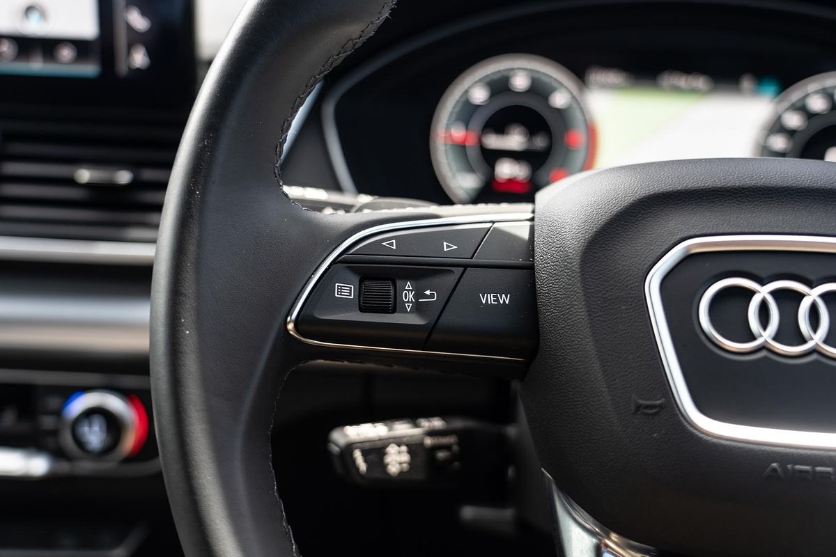 2024 Audi Q5 40 TDI Sport FY