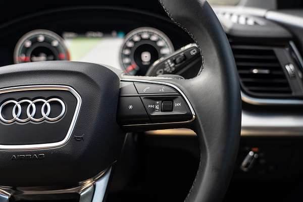 2024 Audi Q5 40 TDI Sport FY